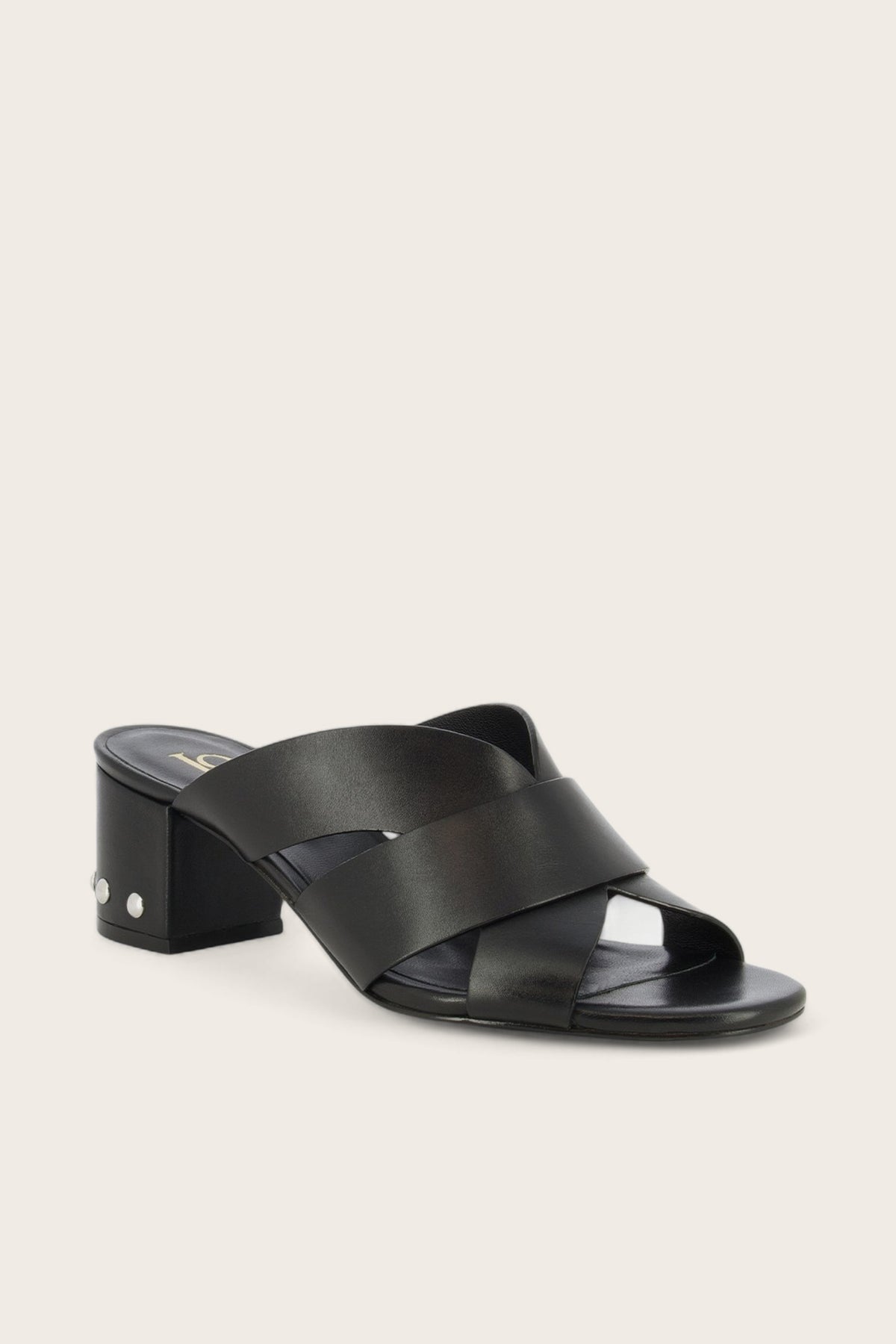 VICTORIA